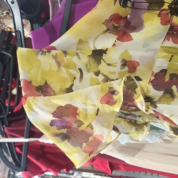 Apt 9 yellow floral top with elegant cascading top in size XL - Picture 2 of 7